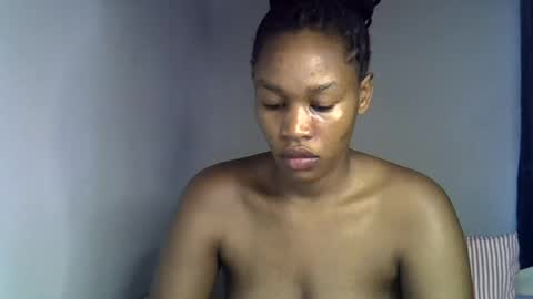 Snapshot of angel_mia5 chatting on June 13, 2026, 8:12 am angel_mia5 online show from June 13, 2026, 8:12 am