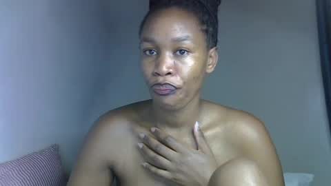 Snapshot of angel_mia5 chatting on June 14, 2026, 1:25 am angel_mia5 online show from June 14, 2026, 1:25 am