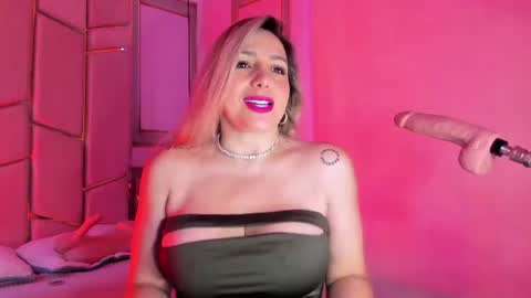 Snapshot of angel_vibes_ chatting on July 14, 2026, 4:13 pm Angel online show from July 14, 2026, 4:13 pm