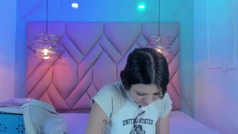 Snapshot of angelaa_cute chatting on June 23, 2026, 12:03 pm ANGELA online show from June 23, 2026, 12:03 pm