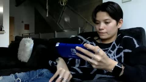 angelia01m online show from April 1, 2026, 12:00 am
