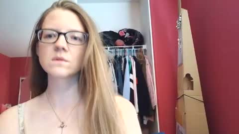 AngelicAngel online show from July 16, 2026, 5:19 pm