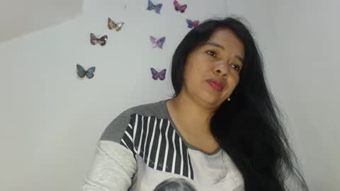 rebeca online show from July 30, 2026, 12:31 am