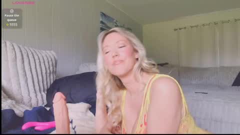 AngelsXDesire online show from May 18, 2026, 4:13 pm