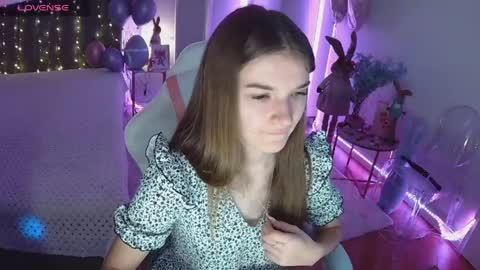 ann_woood online show from March 20, 2026, 7:02 am