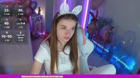 ann_woood online show from March 27, 2026, 8:26 am