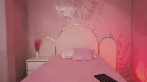 Snapshot of anna2809 chatting on July 10, 2026, 8:44 pm Ana online show from July 10, 2026, 8:44 pm