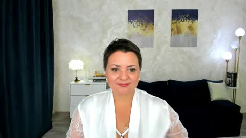 annacorlane online show from June 9, 2026, 3:40 am
