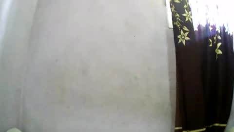 annahhotgirl online show from June 24, 2026, 8:35 am