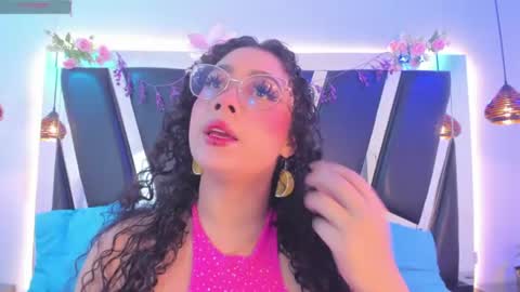 Snapshot of antonellepiercee chatting on June 26, 2026, 11:25 am A N T O N E L L E online show from June 26, 2026, 11:25 am
