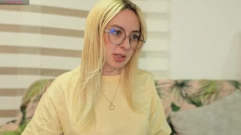 Antonia online show from June 9, 2026, 1:06 am