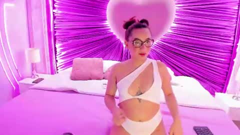 Snapshot of anya_shaffer chatting on July 14, 2026, 3:00 am anya_shaffer online show from July 14, 2026, 3:00 am