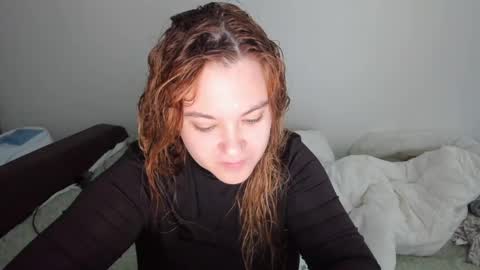 appleyummybuns online show from June 8, 2026, 4:02 am