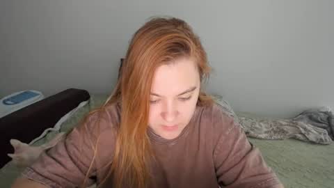 appleyummybuns online show from June 12, 2026, 4:22 am