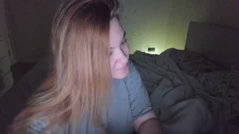 appleyummybuns online show from July 31, 2026, 1:05 am