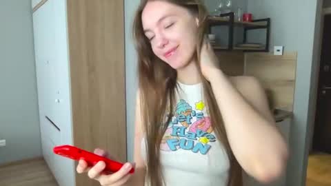 Snapshot of april_moon_s chatting on August 7, 2026, 4:42 pm april_moon_s online show from August 7, 2026, 4:42 pm