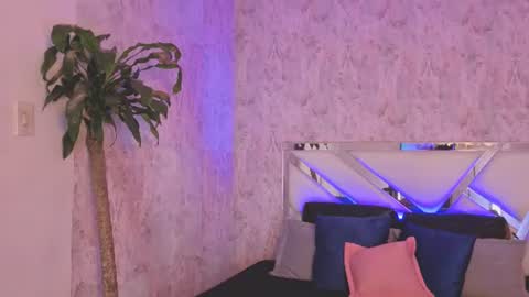 Snapshot of april_summer_ chatting on June 10, 2026, 10:08 pm Isabella online show from June 10, 2026, 10:08 pm