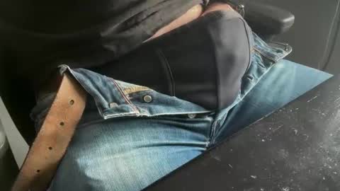 Snapshot of arcticviking81 chatting on May 25, 2026, 4:24 pm arcticviking81 online show from May 25, 2026, 4:24 pm