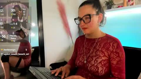 Snapshot of ariana_blonde_ chatting on July 28, 2026, 7:39 pm Ariana blonde online show from July 28, 2026, 7:39 pm
