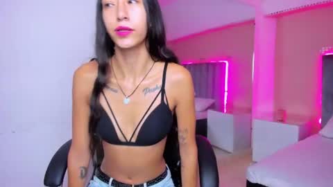 ariana_cri_x online show from July 10, 2026, 1:25 pm