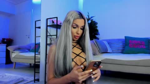 Arianna online show from May 18, 2026, 6:08 am