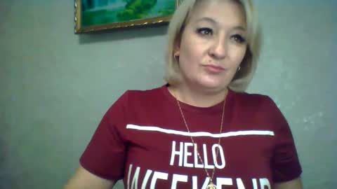 ArielXLoveresss online show from October 29, 2025, 2:30 pm