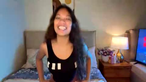 Snapshot of aristruths chatting on June 15, 2026, 2:25 am Ari online show from June 15, 2026, 2:25 am