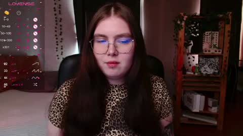 Astrid online show from June 18, 2026, 11:25 am