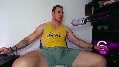 aronsmith69 online show from February 28, 2026, 4:41 pm