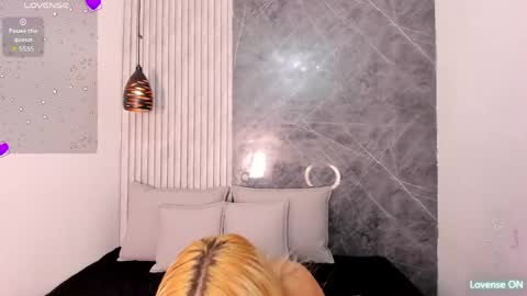 ashley_miller26 online show from May 21, 2026, 10:44 am