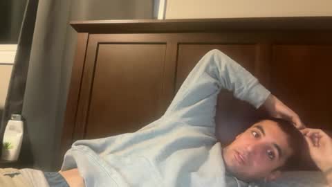 ashur_06 online show from June 21, 2026, 3:42 am