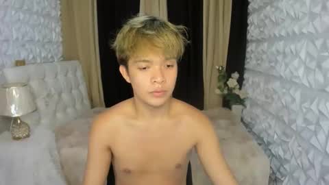 asian_blakefoster online show from June 11, 2026, 2:44 am