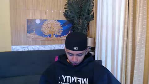 Snapshot of asian_hugedickx chatting on February 10, 2026, 2:04 am asian_hugedickx online show from February 10, 2026, 2:04 am