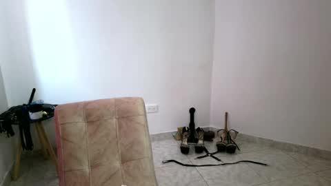 Snapshot of asiri_smith chatting on June 5, 2026, 1:39 pm Asiri online show from June 5, 2026, 1:39 pm