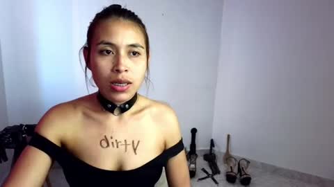 Snapshot of asiri_smith chatting on June 10, 2026, 9:57 pm Asiri online show from June 10, 2026, 9:57 pm