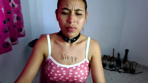 Snapshot of asiri_smith chatting on June 19, 2026, 10:24 pm Asiri online show from June 19, 2026, 10:24 pm