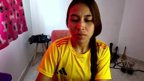 Snapshot of asiri_smith chatting on July 3, 2026, 3:07 pm Asiri online show from July 3, 2026, 3:07 pm