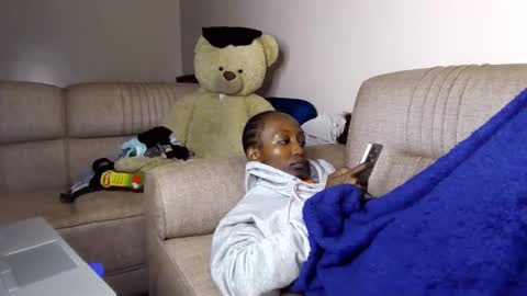 atara_seren online show from May 12, 2026, 5:15 am