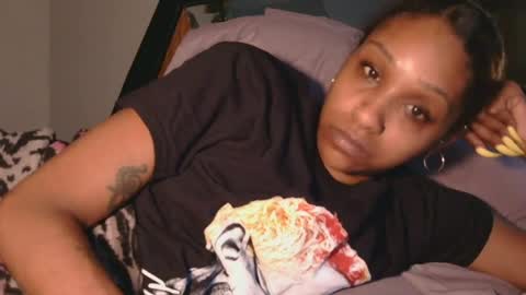 Snapshot of atirahcali chatting on July 16, 2026, 12:44 pm AtirahCali online show from July 16, 2026, 12:44 pm
