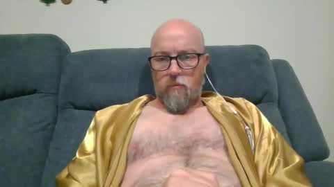 aussieguy73 online show from December 21, 2025, 12:12 pm