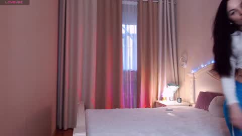 Avrora Inst online show from June 28, 2026, 5:41 pm