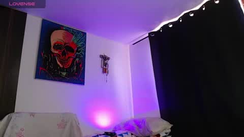 Independiente Model online show from July 12, 2026, 2:41 pm