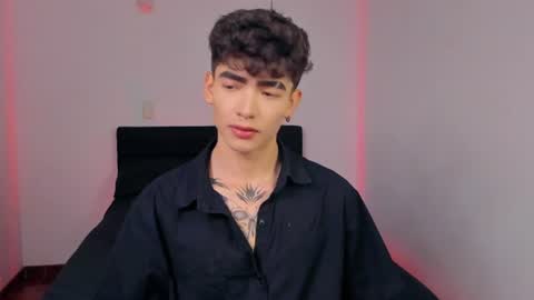 Snapshot of axel_inkshade chatting on July 12, 2026, 8:44 pm Axel online show from July 12, 2026, 8:44 pm