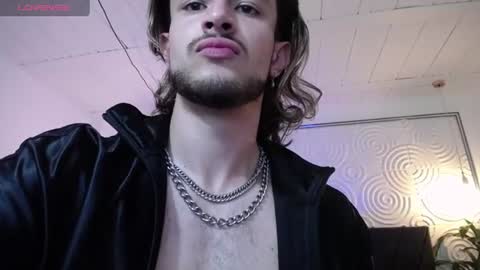 Axel  online show from July 5, 2026, 4:19 am