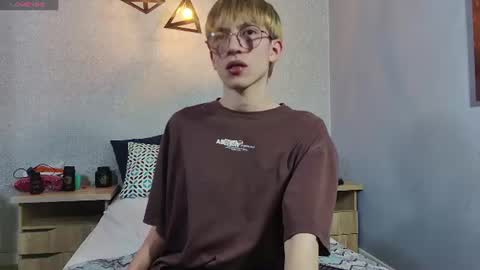 axell_stone online show from June 10, 2026, 9:25 pm