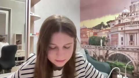 Snapshot of azzieheberly chatting on June 20, 2026, 7:16 pm Niki online show from June 20, 2026, 7:16 pm