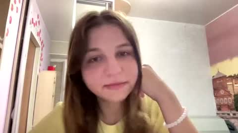 Snapshot of azzieheberly chatting on July 2, 2026, 6:25 pm Niki online show from July 2, 2026, 6:25 pm