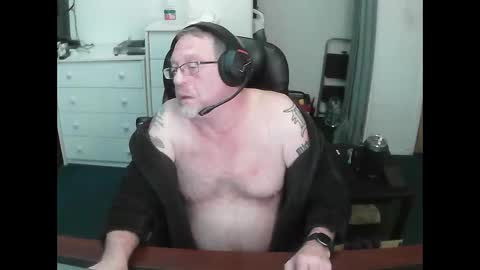 Snapshot of baddass60 chatting on October 30, 2025, 5:09 am SexyBaddass online show from October 30, 2025, 5:09 am