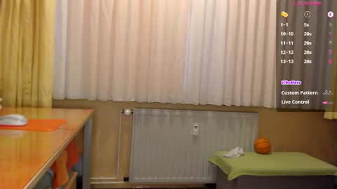 Snapshot of banschie chatting on June 30, 2026, 6:42 pm online show from June 30, 2026, 6:42 pm