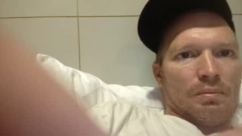 barniemay1 online show from July 28, 2026, 6:42 am
